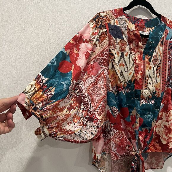 Chico’s Satin Oversized Blouse Top Sz 0 Us 4 Patchwork Artsy Bohemian Festival - Picture 3 of 7